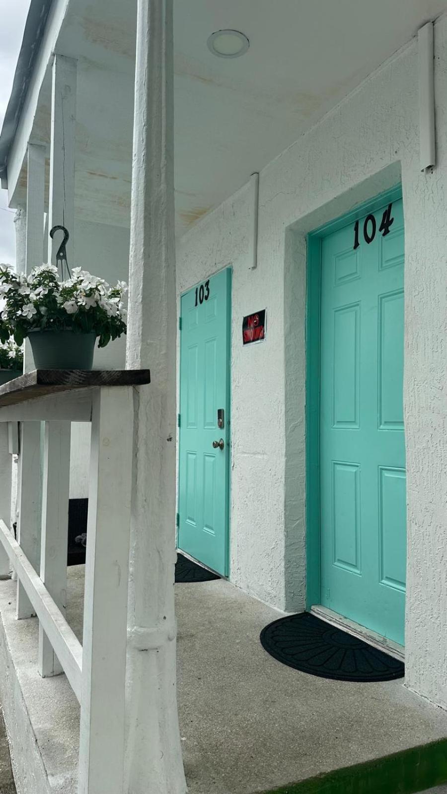 104 Mixed Shared Rooms Central, Friendly, Affordable Miami Exterior photo